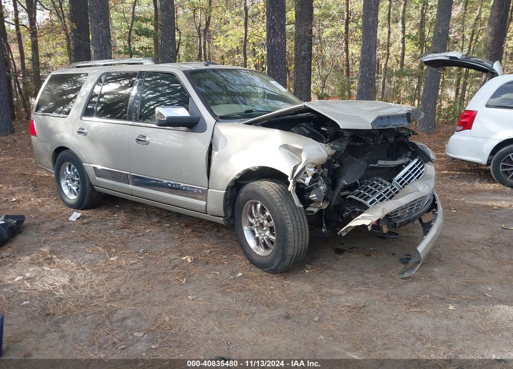 2008 LINCOLN NAVIGATOR VIN: 5LMFU285X8LJ12737