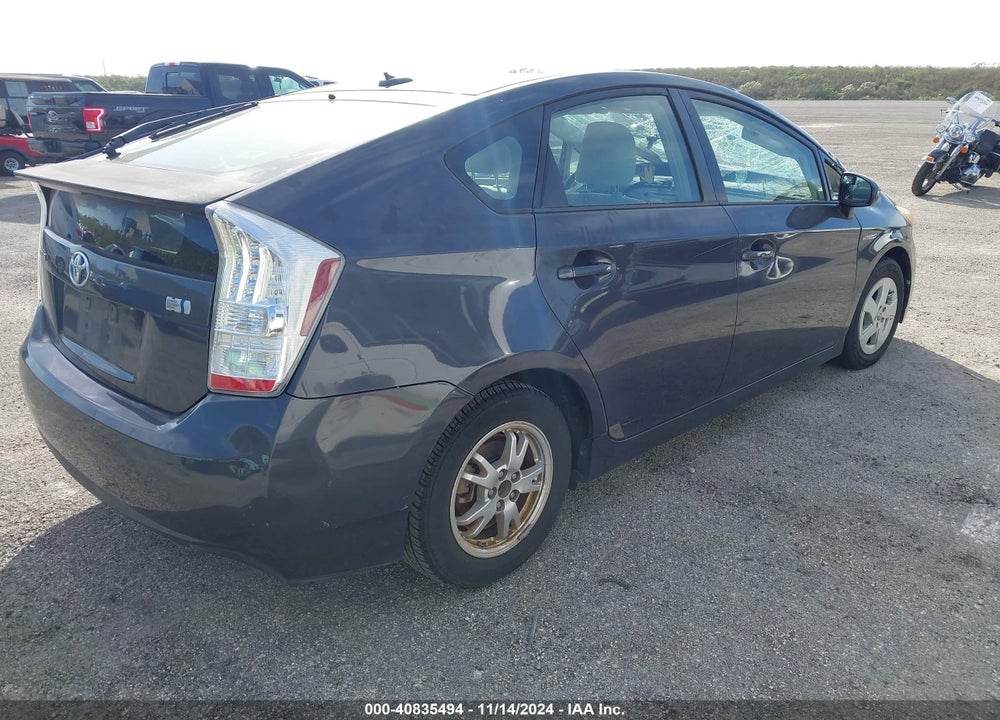 2011 TOYOTA PRIUS TWO VIN: JTDKN3DU2B0278877