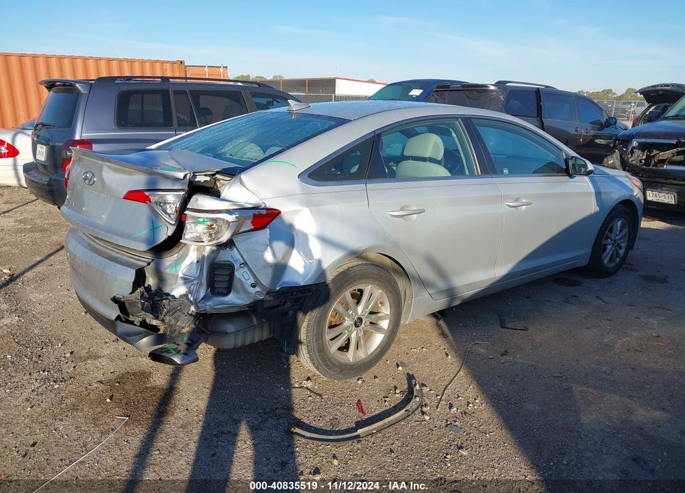 2015 HYUNDAI SONATA SE VIN: 5NPE24AF1FH178893