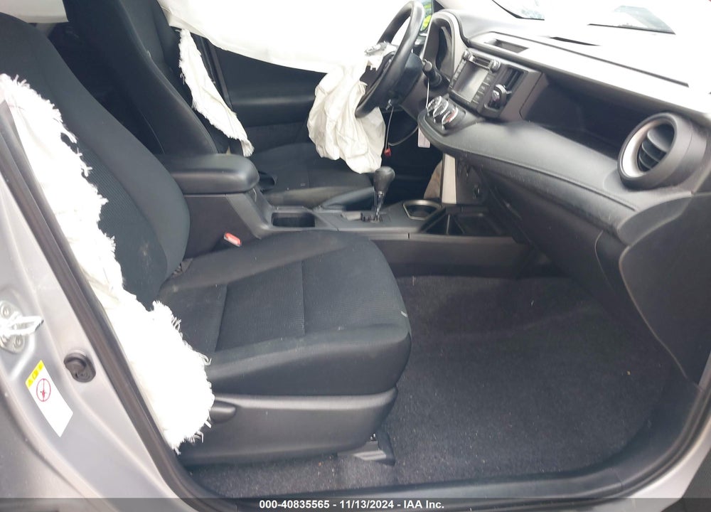2018 TOYOTA RAV4 LE VIN: 2T3ZFREV0JW444314