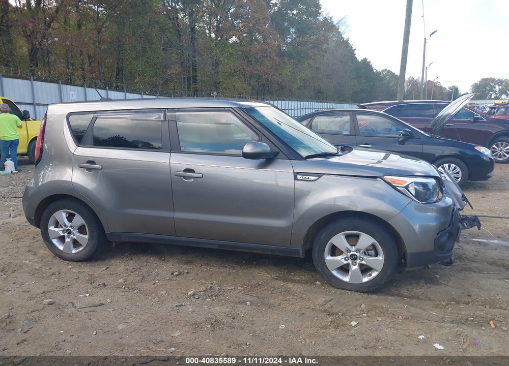2018 KIA SOUL VIN: KNDJN2A22J7607768
