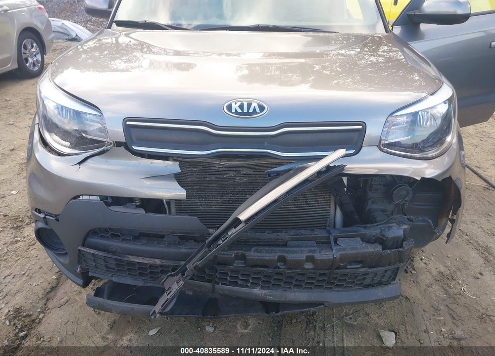 2018 KIA SOUL VIN: KNDJN2A22J7607768