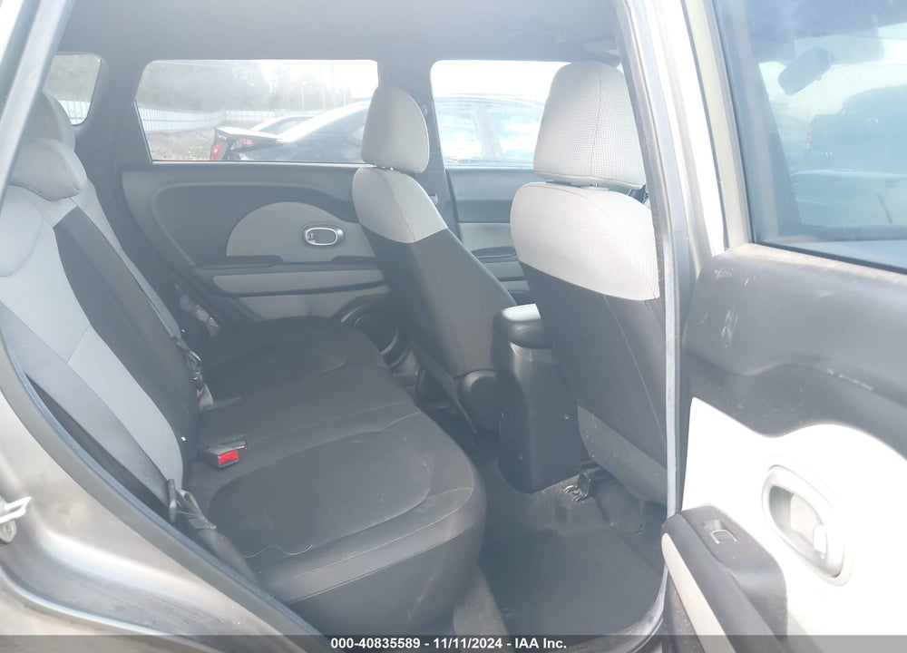 2018 KIA SOUL VIN: KNDJN2A22J7607768