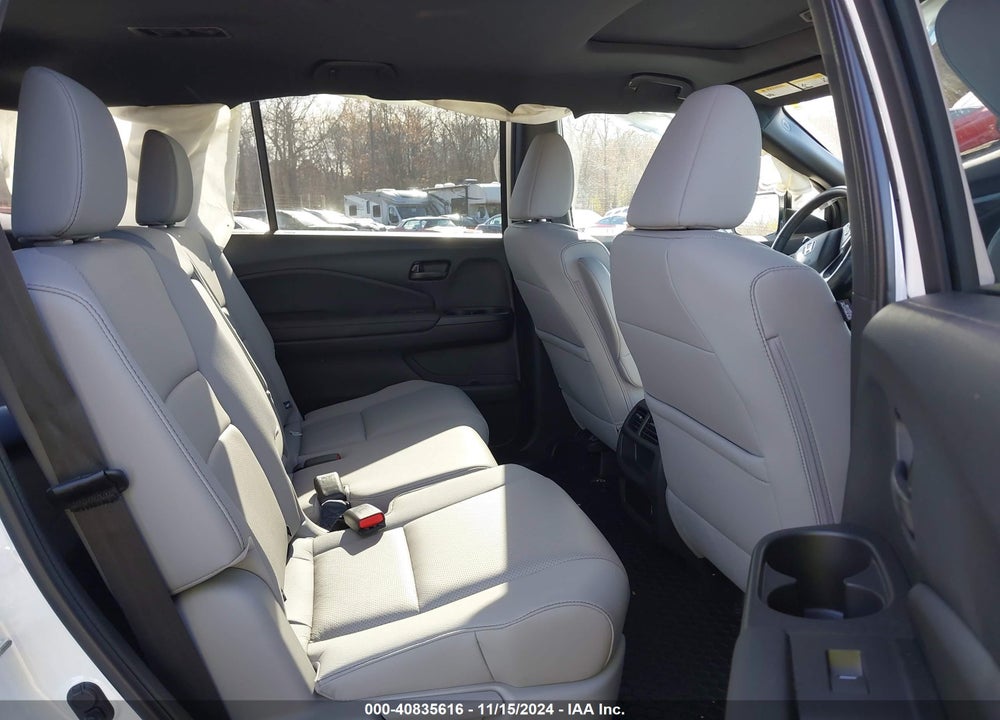 2023 HONDA PASSPORT AWD EX-L VIN: 5FNYF8H5XPB004410