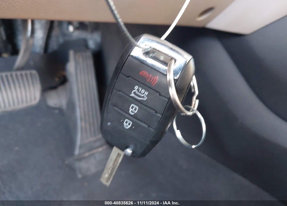 2016 KIA SORENTO 3.3L LX VIN: 5XYPGDA51GG047487