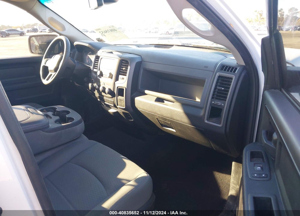 2019 RAM 1500 CLASSIC TRADESMAN 4X2 6'4 BOX VIN: 1C6RR6FT9KS723572