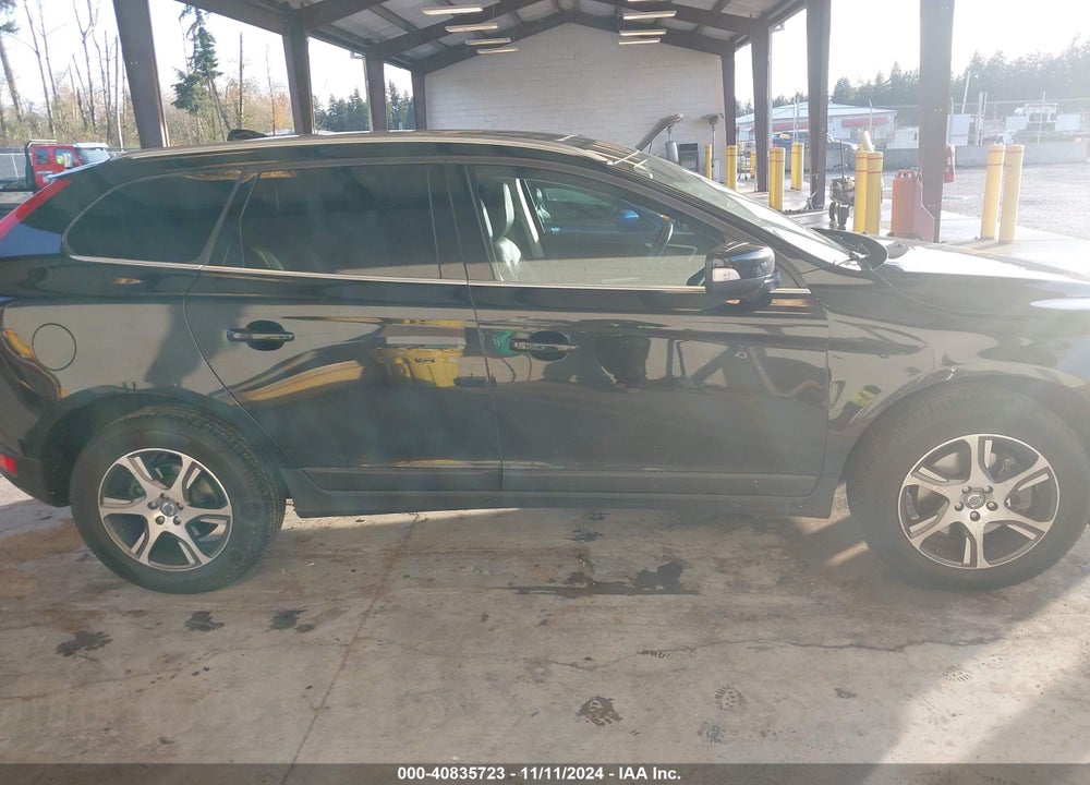2012 VOLVO XC60 T6 PLATINUM VIN: YV4902DZ8C2243590