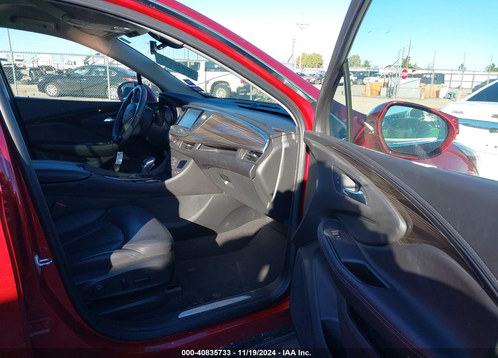 2019 BUICK ENVISION FWD ESSENCE VIN: LRBFXCSA5KD095873