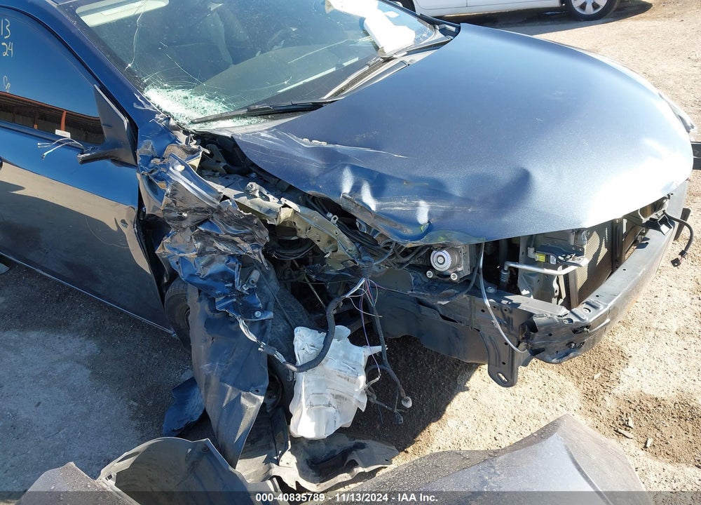 2017 TOYOTA COROLLA LE VIN: 2T1BURHEXHC829662
