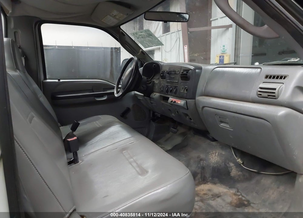 2005 FORD F-250 XL/XLT VIN: 1FTNF21515EB69805