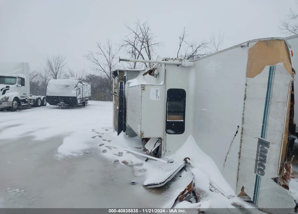 2002 LANCE 1161 CAMPER VIN: 148198