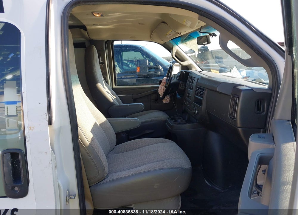 2021 CHEVROLET EXPRESS CARGO RWD 2500 REGULAR WHEELBASE WT VIN: 1GCWGAFP1M1188608