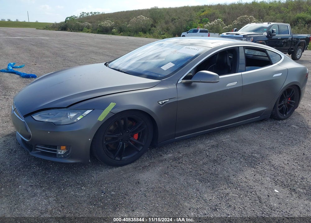 2015 TESLA MODEL S 70D/85D/P85D VIN: 5YJSA1H22FFP80028
