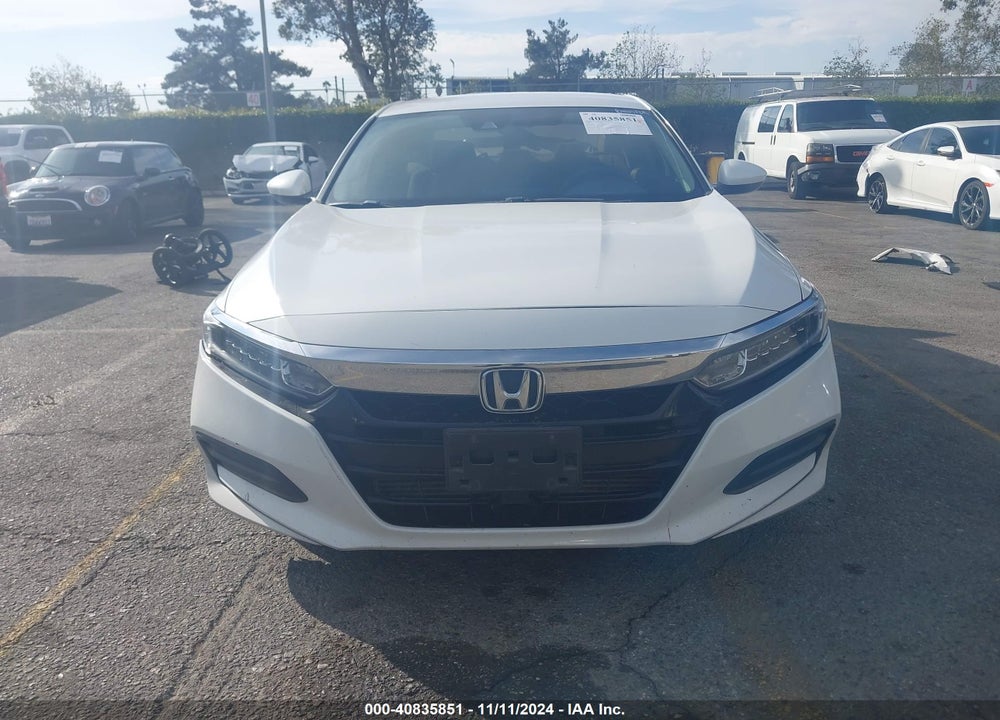 2018 HONDA ACCORD VIN: 1HGCV1F17JA260252