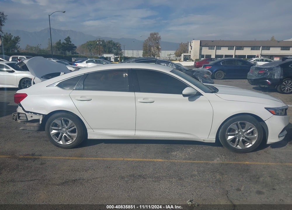 2018 HONDA ACCORD VIN: 1HGCV1F17JA260252