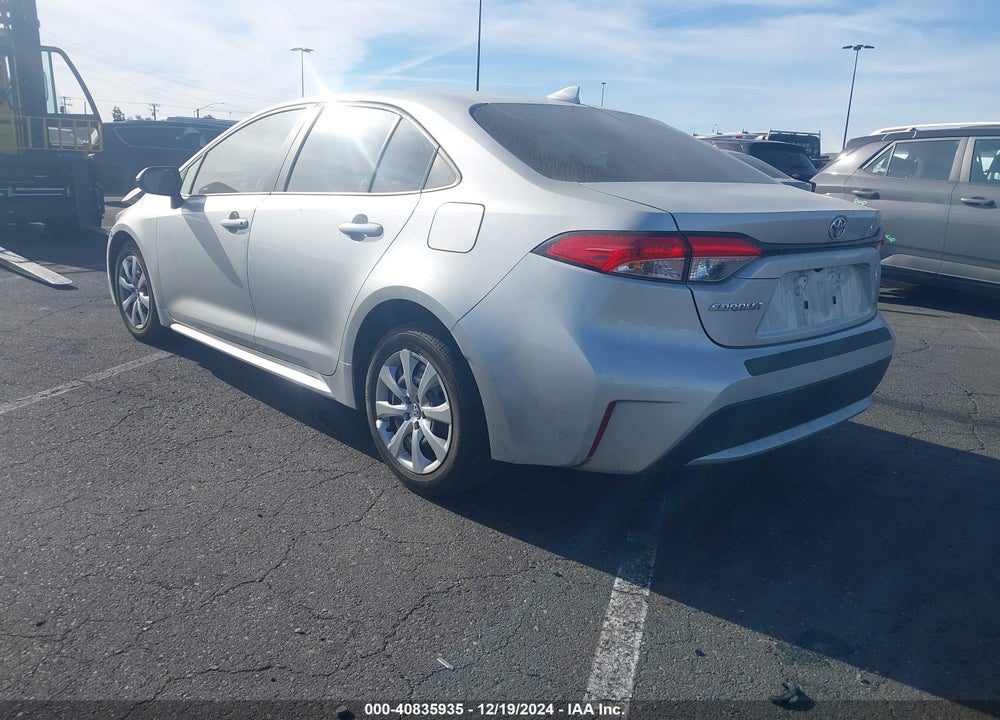 2022 TOYOTA COROLLA LE VIN: 5YFEPMAE3NP275832