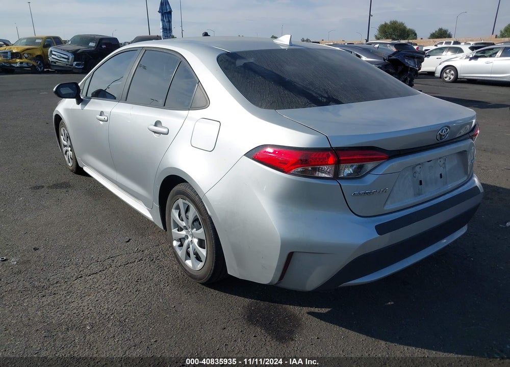2022 TOYOTA COROLLA LE VIN: 5YFEPMAE3NP275832