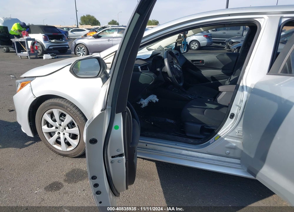 2022 TOYOTA COROLLA LE VIN: 5YFEPMAE3NP275832