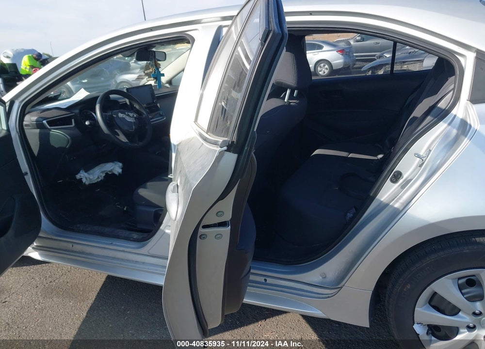 2022 TOYOTA COROLLA LE VIN: 5YFEPMAE3NP275832
