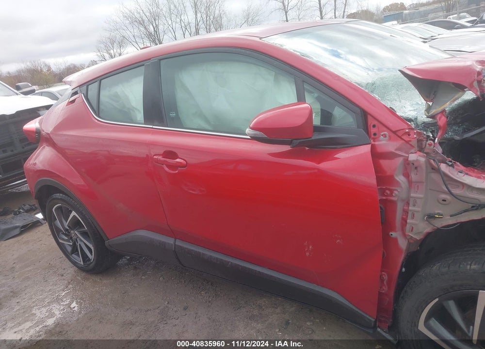 2022 TOYOTA C-HR LIMITED VIN: NMTKHMBX7NR147602