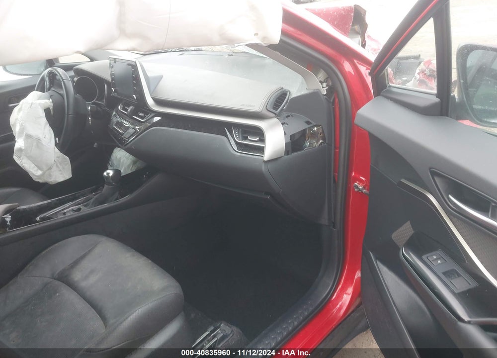 2022 TOYOTA C-HR LIMITED VIN: NMTKHMBX7NR147602