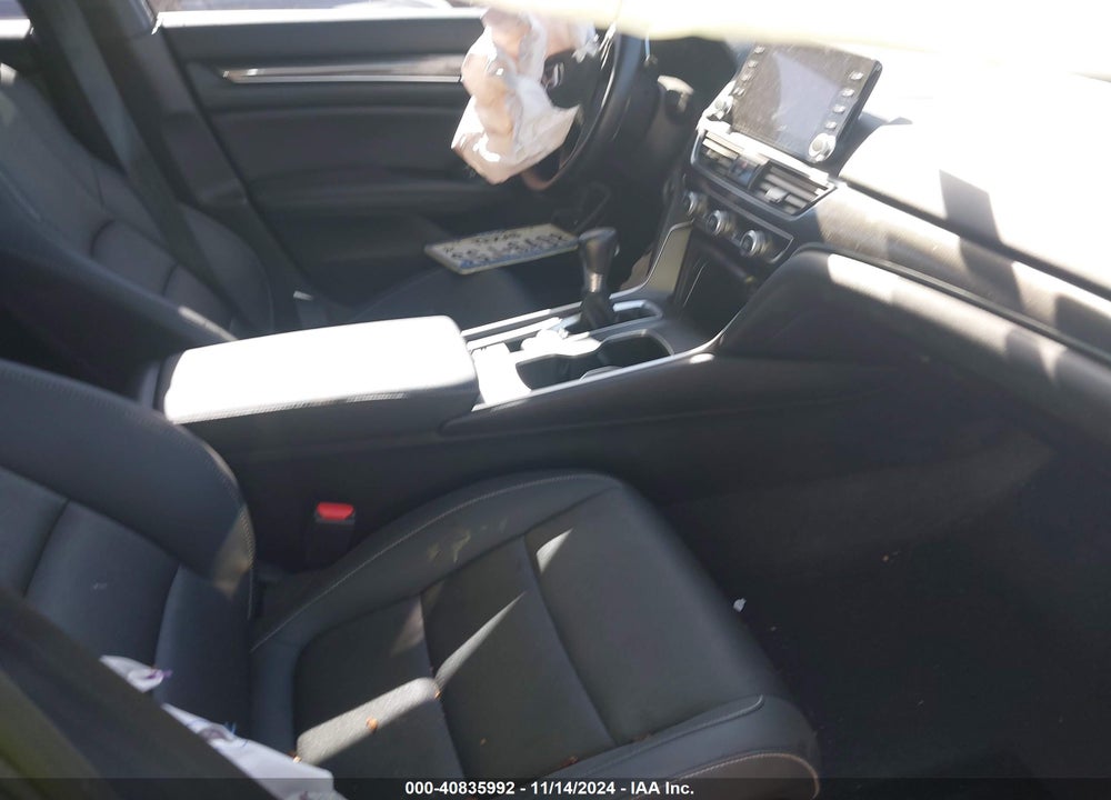 2022 HONDA ACCORD SPORT VIN: 1HGCV1F32NA085805