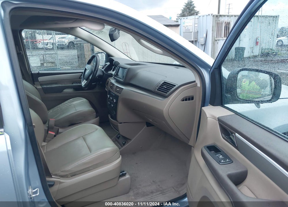 2012 VOLKSWAGEN ROUTAN SE VIN: 2C4RVABG8CR309301
