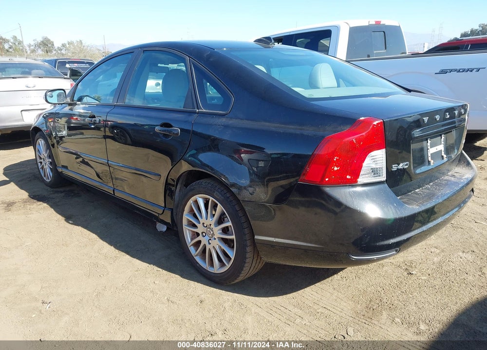 2010 VOLVO S40 2.4I VIN: YV1382MS2A2502084