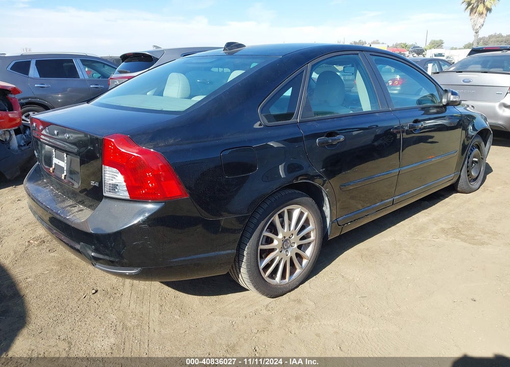 2010 VOLVO S40 2.4I VIN: YV1382MS2A2502084
