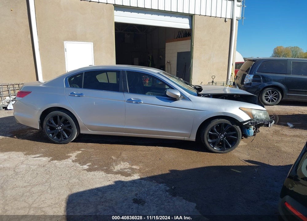 2011 HONDA ACCORD 3.5 EX-L VIN: 5KBCP3F84BB001777