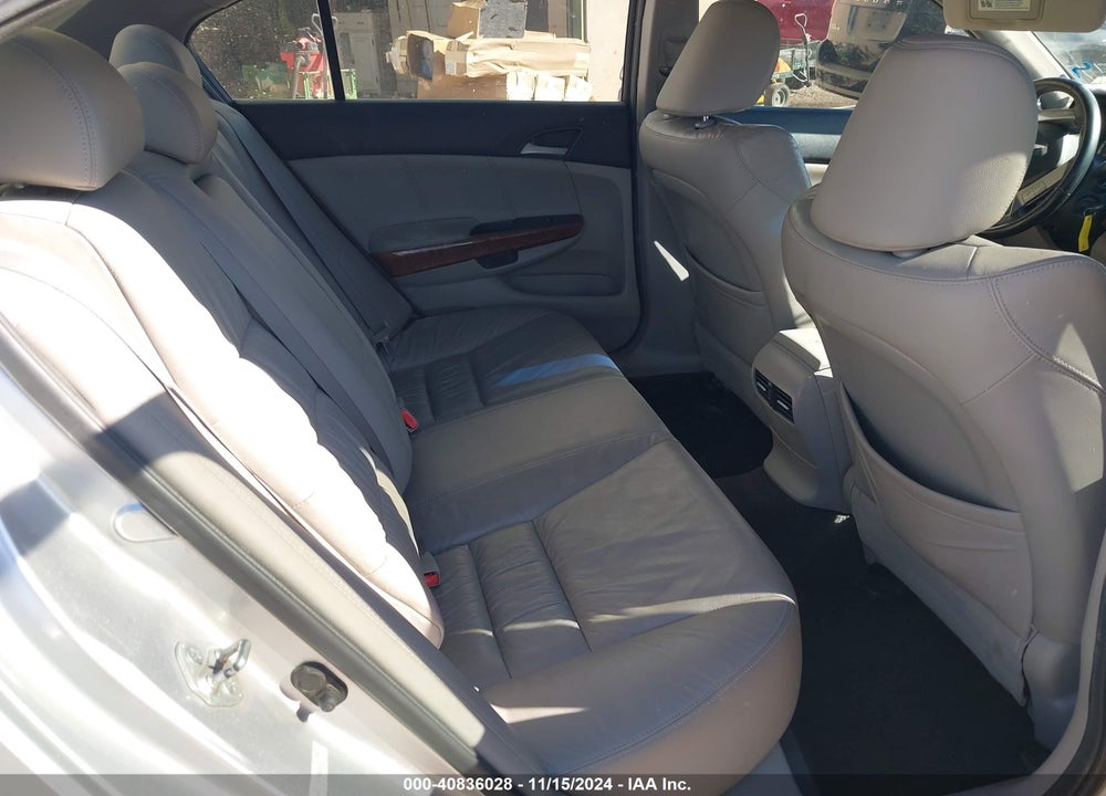 2011 HONDA ACCORD 3.5 EX-L VIN: 5KBCP3F84BB001777