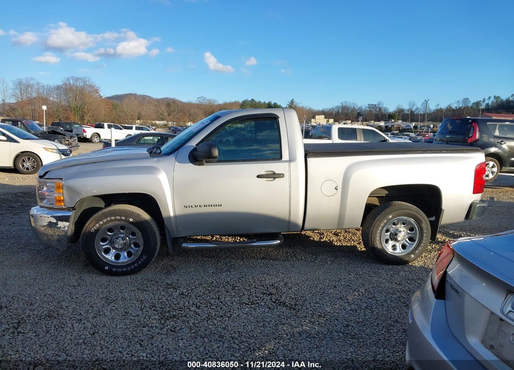 2013 CHEVROLET SILVERADO 1500 VIN: 1GCNCPEX3DZ245372