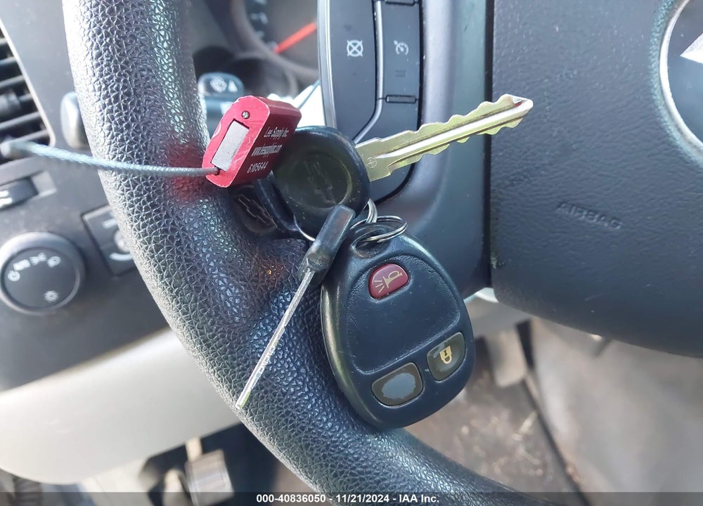 2013 CHEVROLET SILVERADO 1500 VIN: 1GCNCPEX3DZ245372