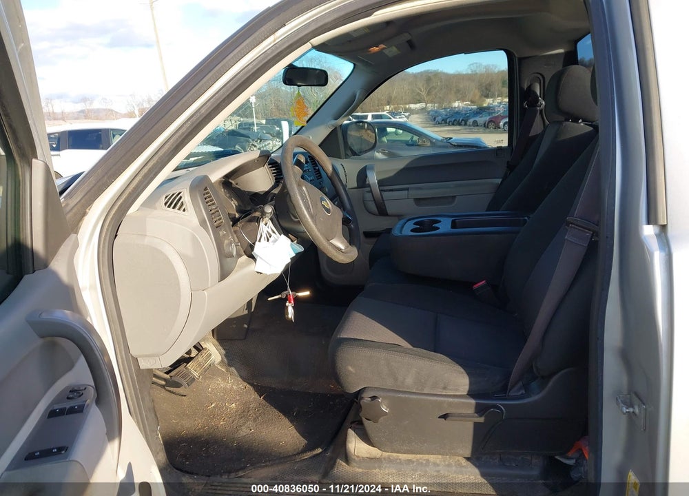 2013 CHEVROLET SILVERADO 1500 VIN: 1GCNCPEX3DZ245372