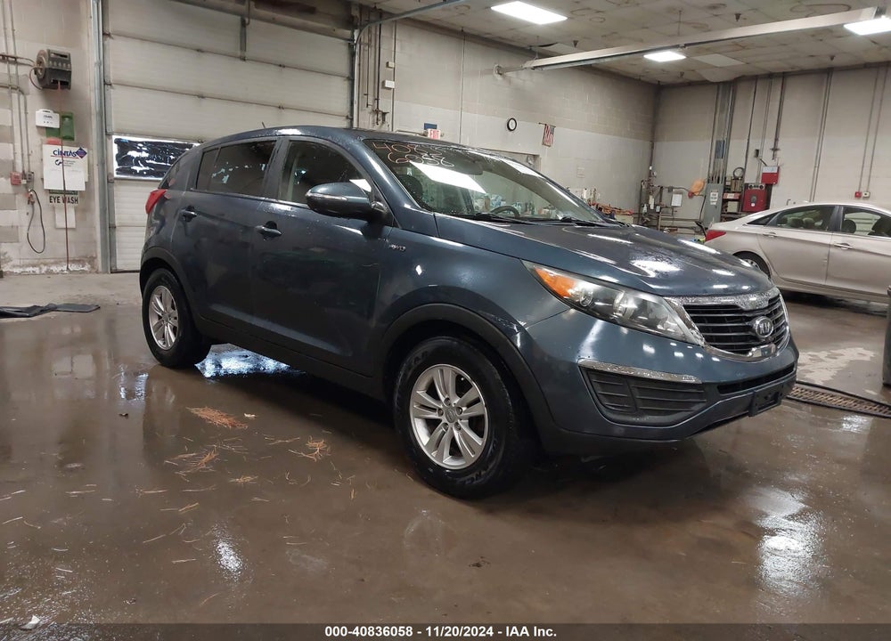 2011 KIA SPORTAGE LX VIN: KNDPBCA20B7084132