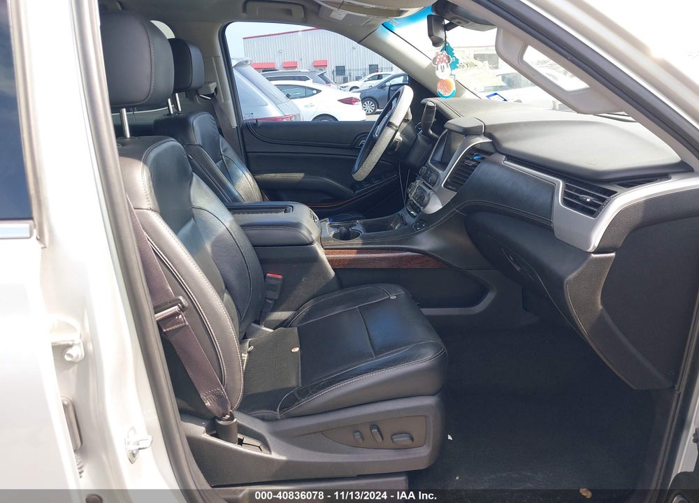2017 GMC YUKON VIN: 1GKS1BKCXHR366603