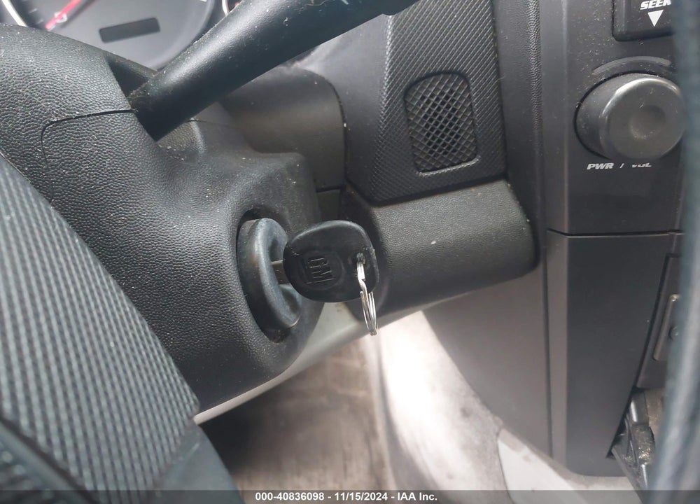 2005 CADILLAC SRX V6 VIN: 1GYEE637250186824