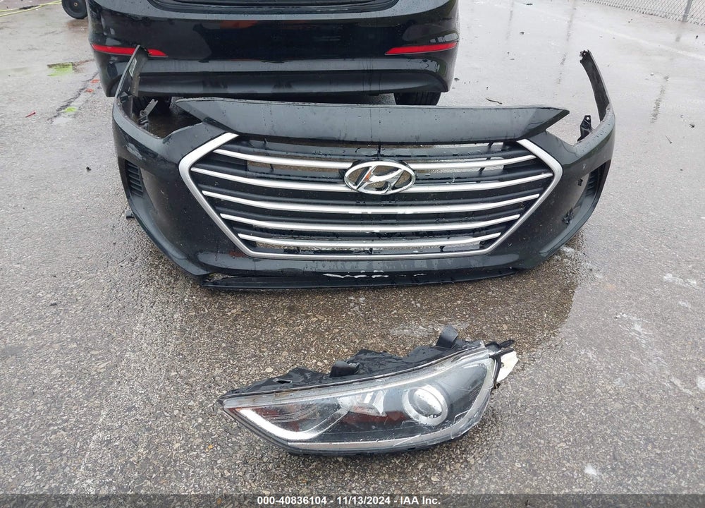 2018 HYUNDAI ELANTRA SEL VIN: 5NPD84LF8JH218158