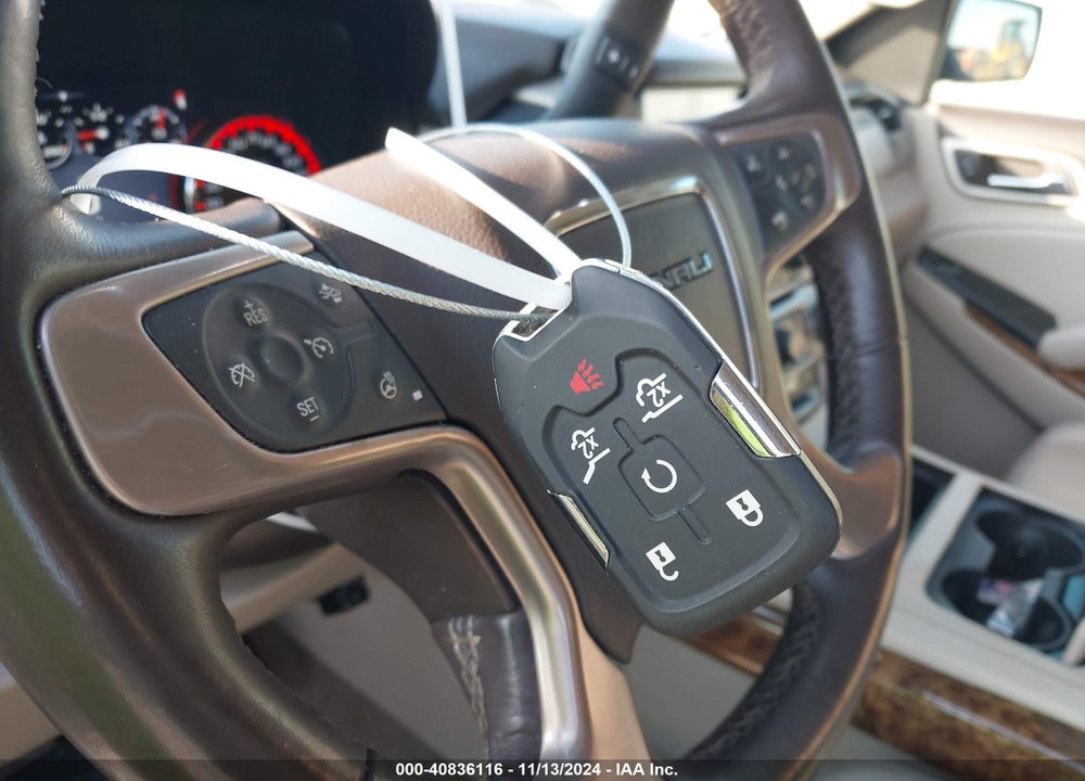 2015 GMC YUKON DENALI VIN: 1GKS1CKJ2FR504085