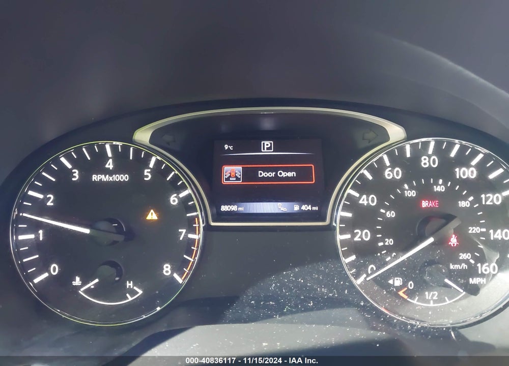 2017 NISSAN PATHFINDER SL VIN: 5N1DR2MN8HC618519