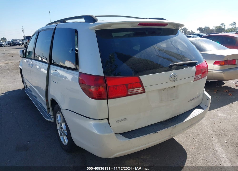 2004 TOYOTA SIENNA XLE VIN: 5TDZA22CX4S209711