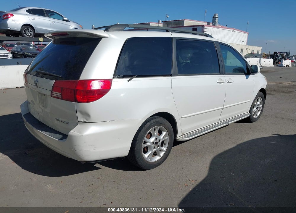 2004 TOYOTA SIENNA XLE VIN: 5TDZA22CX4S209711