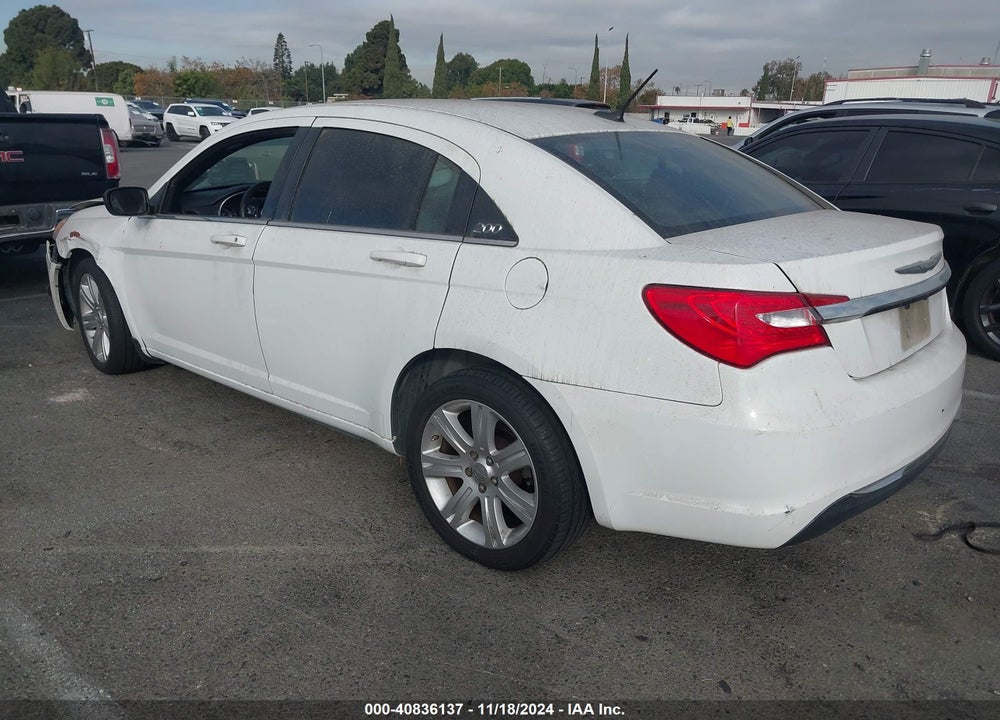 2013 CHRYSLER 200 LX VIN: 1C3CCBAB7DN764358