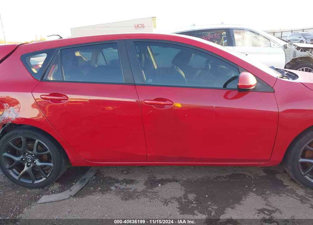 2011 MAZDA 3 S SPORT VIN: JM1BL1K5XB1371484