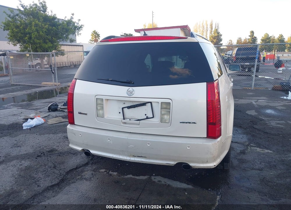 2005 CADILLAC SRX V8 VIN: 1GYEE63A550220346
