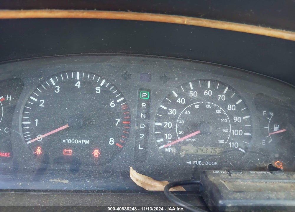 1998 TOYOTA SIENNA XLE VIN: 4T3ZF13C5WU012344