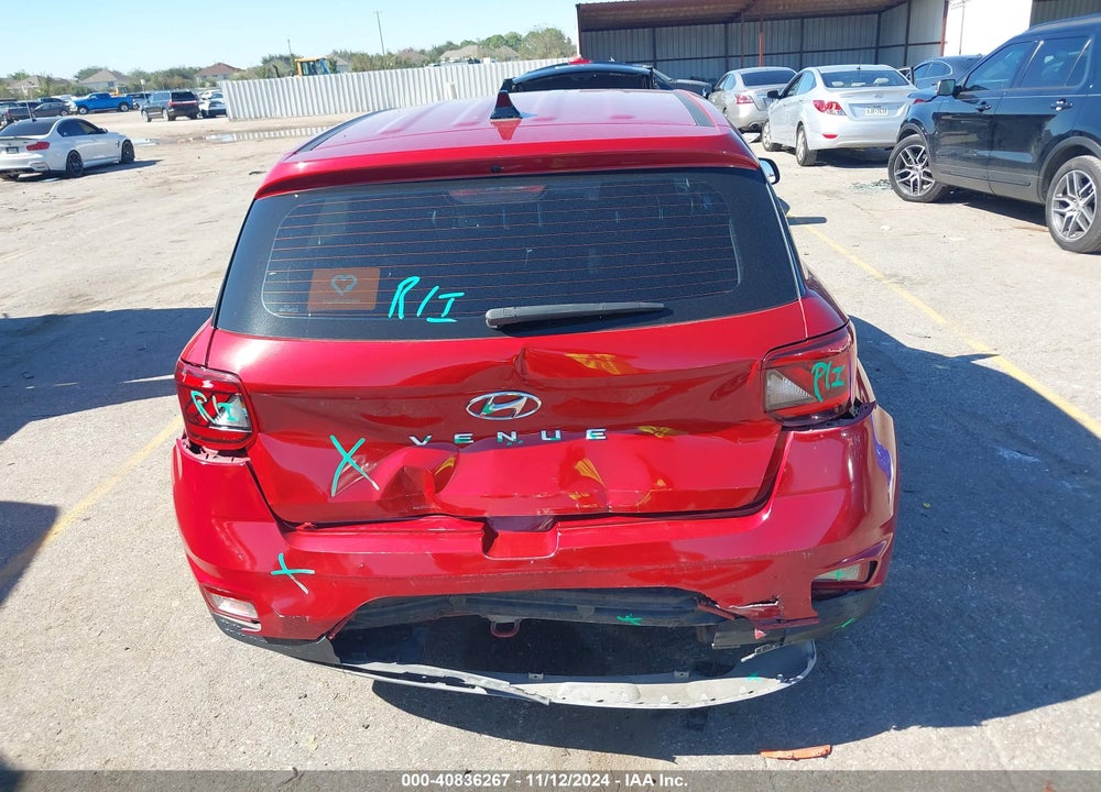 2021 HYUNDAI VENUE SE VIN: KMHRB8A36MU066541