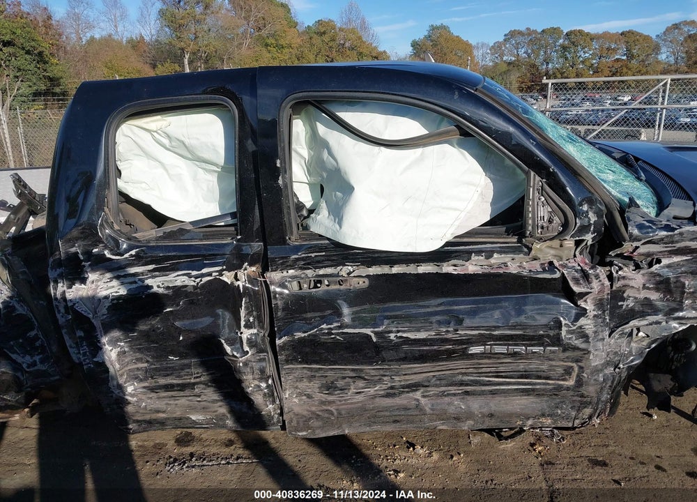 2010 GMC SIERRA 1500 SLE VIN: 1GTSKVE35AZ111501