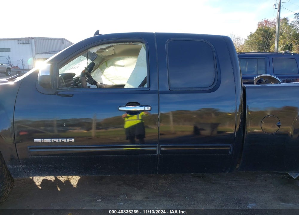 2010 GMC SIERRA 1500 SLE VIN: 1GTSKVE35AZ111501