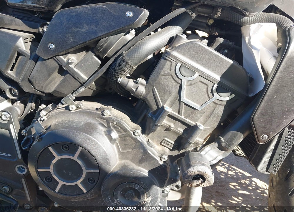 2022 HONDA CB1000 VIN: JH2SC8015NK400176